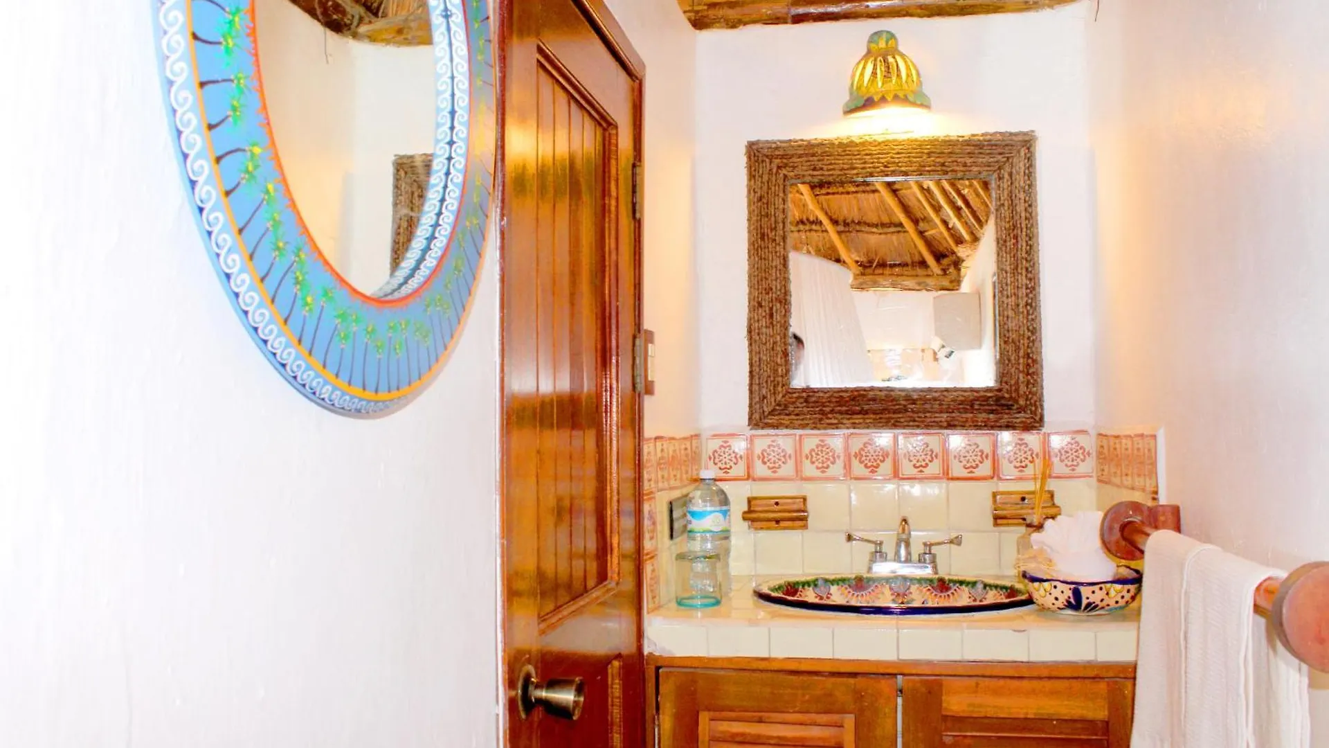 Hotel Piedra Escondida تولوم